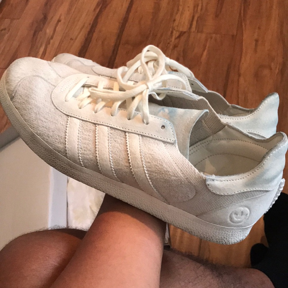 Adidas wings+horns